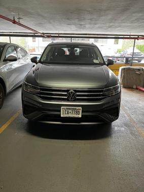 Gray 2023 Volkswagen Tiguan 2.0T SE