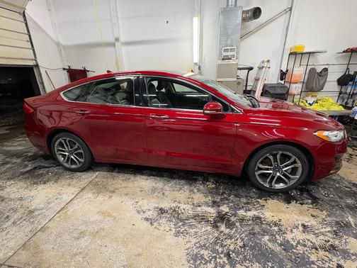 Red 2019 Ford Fusion SEL