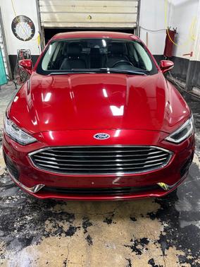 Red 2019 Ford Fusion SEL