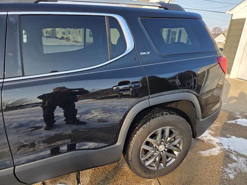 2017 GMC Acadia SLT-1