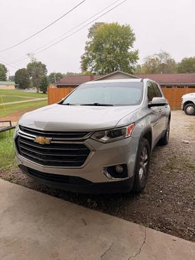 Silver 2019 Chevrolet Traverse LT Cloth