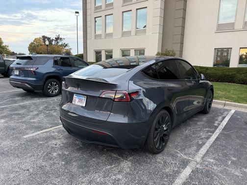 Gray 2022 Tesla Model Y Performance