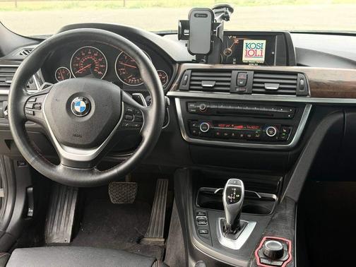 Beige 2016 BMW 328 i xDrive