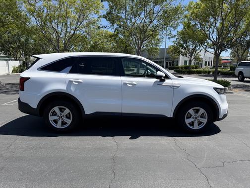 2021 Kia Sorento LX