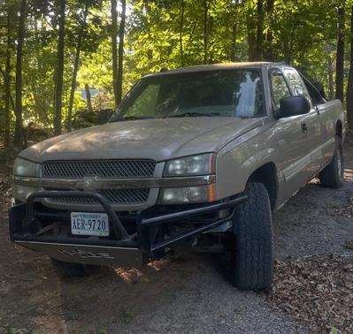 2004 Chevrolet Silverado 1500 LS Extended Cab