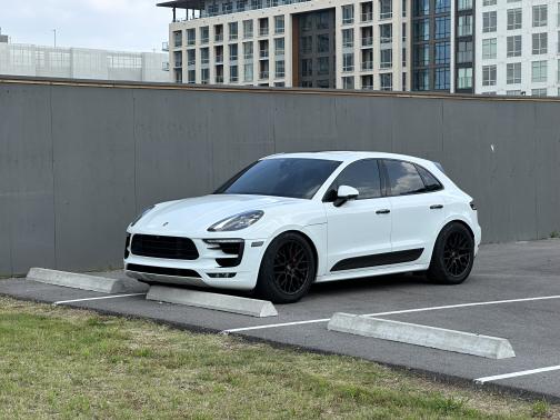2017 Porsche Macan Macan GTS