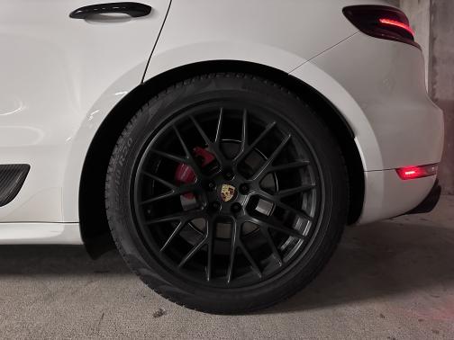 2017 Porsche Macan Macan GTS