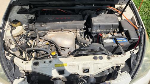 Photo 2 of 9 of 2004 Toyota Camry Solara SE
