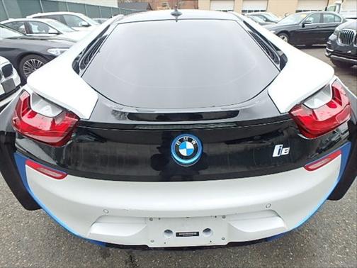 2017 BMW i8 Base