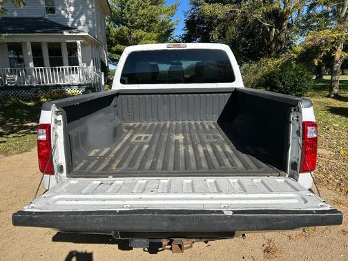 White 2014 Ford F-250 XLT