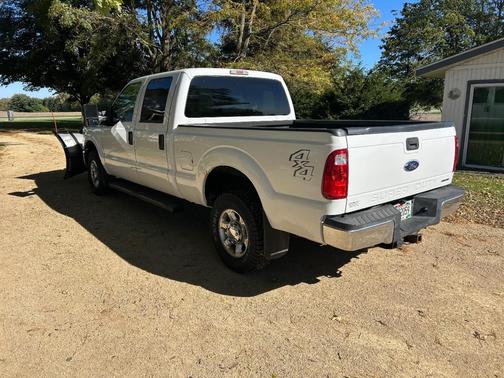 White 2014 Ford F-250 XLT