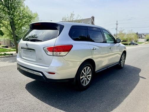 2014 Nissan Pathfinder S