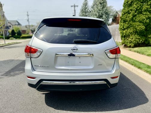 2014 Nissan Pathfinder S