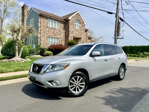 2014 Nissan Pathfinder S