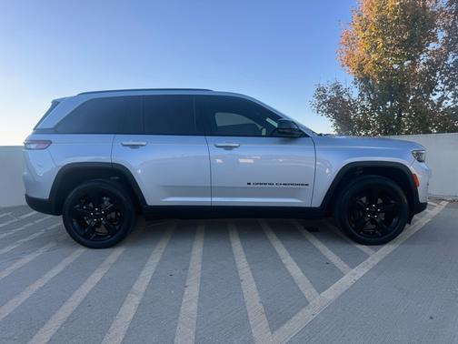 2023 Jeep Grand Cherokee Altitude X