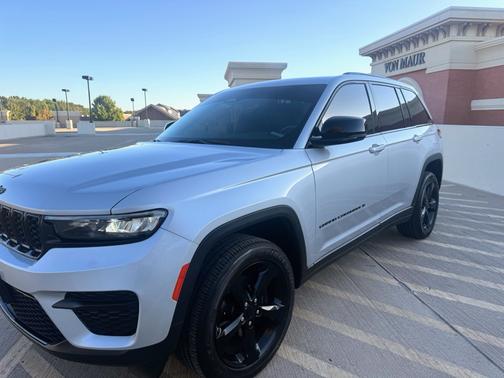 2023 Jeep Grand Cherokee Altitude X