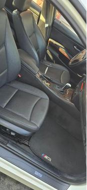 White 2006 BMW 325 i