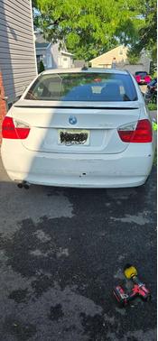 White 2006 BMW 325 i