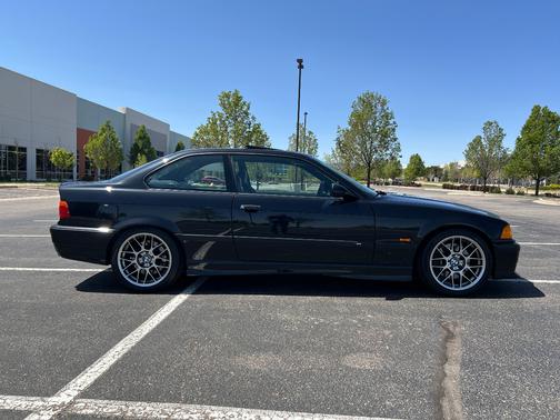 1997 BMW M3 Base