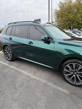 Green 2020 BMW X7 xDrive40i