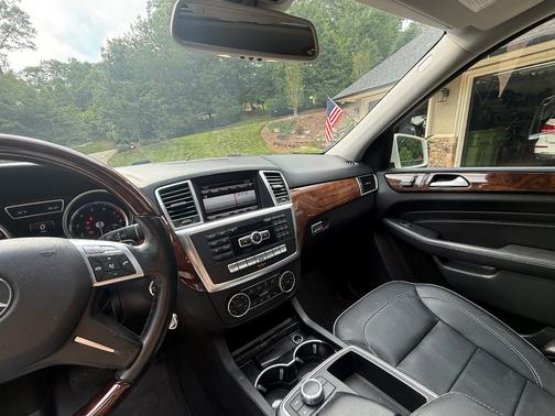 White 2013 Mercedes-Benz M-Class ML 350 4MATIC