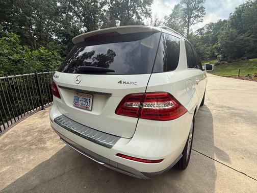 White 2013 Mercedes-Benz M-Class ML 350 4MATIC