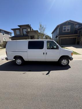White 2007 Ford E150 Base