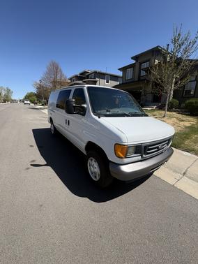 White 2007 Ford E150 Base