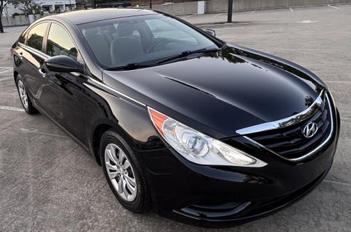 2011 Hyundai SONATA GLS