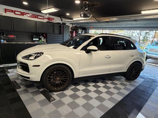 2019 Porsche Cayenne Cayenne