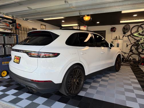 2019 Porsche Cayenne Cayenne