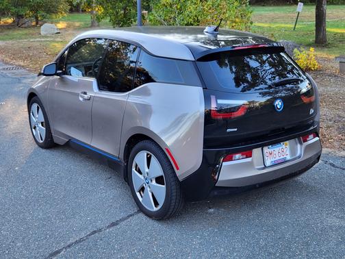 2014 BMW i3 Base w/Range Extender