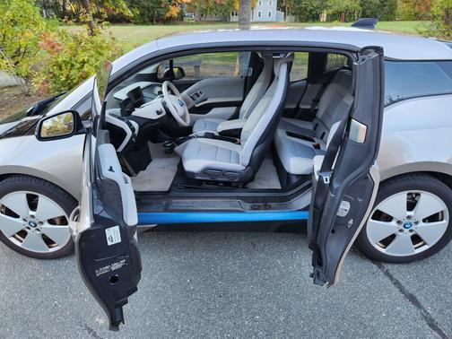 2014 BMW i3 Base w/Range Extender