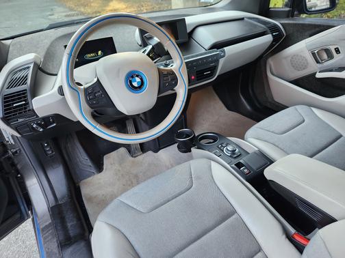 2014 BMW i3 Base w/Range Extender