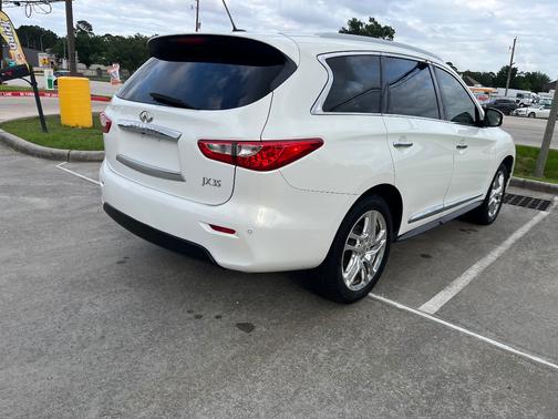 White 2013 INFINITI JX35 Base
