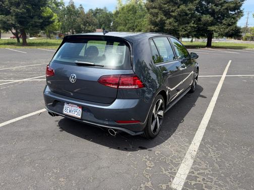 Blue 2018 Volkswagen Golf GTI 2.0T SE 4-Door