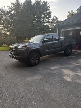 2018 Toyota Tacoma SR5