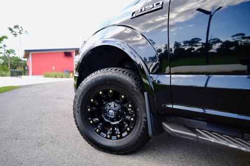Black 2016 Ford F-150 XLT