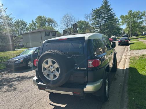 Black 2007 Toyota FJ Cruiser Base