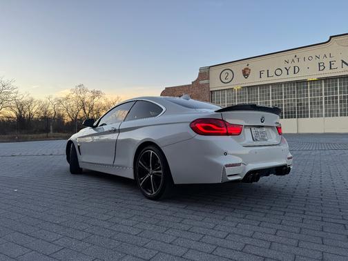 White 2018 BMW 430 i