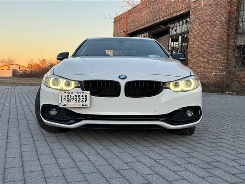 White 2018 BMW 430 i