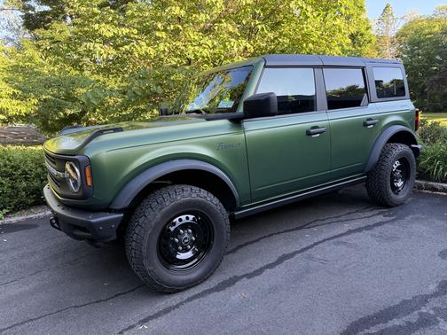 Green 2022 Ford Bronco Black Diamond