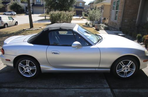 2004 Mazda MX-5 Miata Base