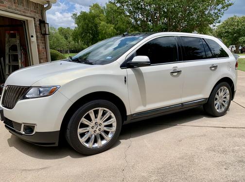 2012 Lincoln MKX Base