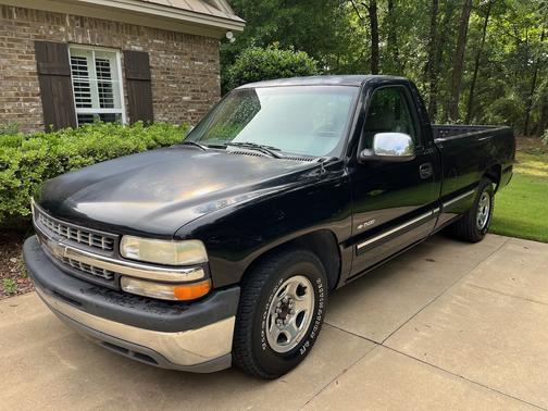 2000 Chevrolet Silverado 1500 LS
