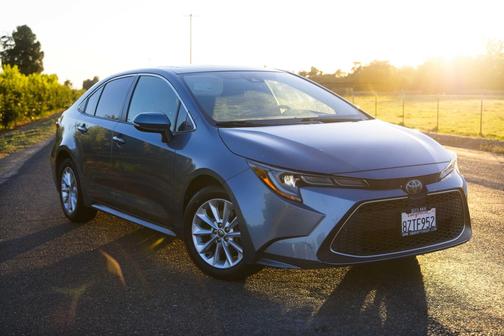 Blue 2020 Toyota Corolla XLE