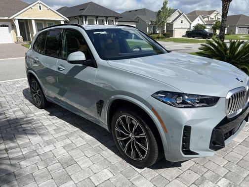Gray 2026 BMW X5 xDrive40i