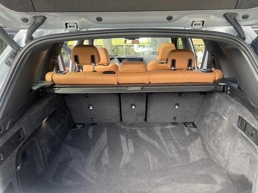 Gray 2026 BMW X5 xDrive40i