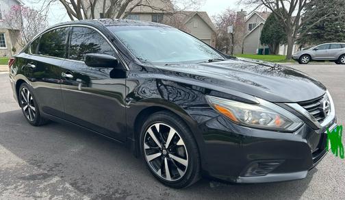 Black 2018 Nissan Altima 2.5 SR