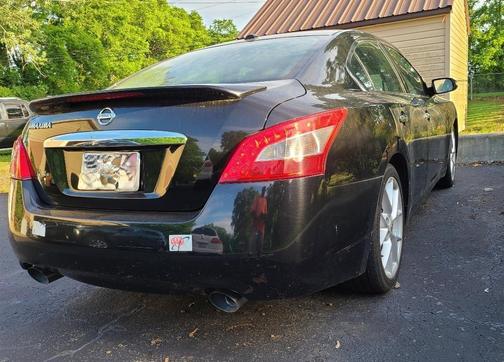 Black 2009 Nissan Maxima 3.5 SV